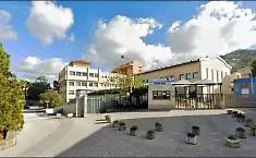 Violenza a scuola ad Alcamo: sassi e pugni ai collaboratori scolastici, denunciato studente dell'Itet Caruso