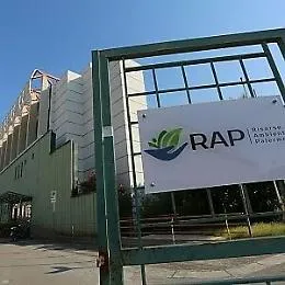 Rap, stop alla consulenza esterna sul piano industriale: &laquo;Conflitto di ruoli, usare risorse interne all'azienda&raquo;