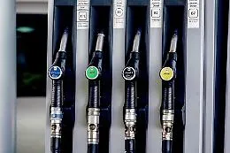 Gasolio, luned&igrave; scade lo sconto fiscale sul diesel: il pieno pi&ugrave; caro di almeno tre euro dal 6 ottobre 