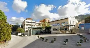 Violenza a scuola ad Alcamo: sassi e pugni ai collaboratori scolastici, denunciato studente dell'Itet Caruso