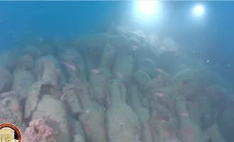 &laquo;Pensavo fosse uno scoglio, mi si &egrave; fermato il cuore&raquo;: il campione di apnea De Mola scopre un relitto romano a Mazara, scatta la blindatura