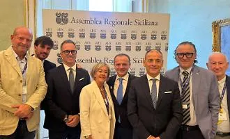 L'asse Messina-Trapani e la sfida a Palazzo d'Orleans: la grande manovra di Cateno De Luca che scuote la Sicilia