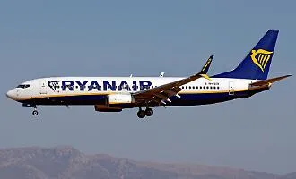 Odissea all'aeroporto di Trapani: volo Ryanair per Bologna parte con dieci ore di ritardo, scatta il diritto ai rimborsi