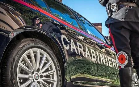 Marsala, alunna di terza media punta un coltello contro una compagna nella scuola Pipitone