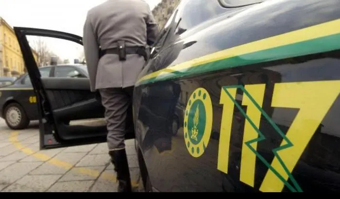 Azienda di autotrasporto con le cisterne abusive: sequestrata