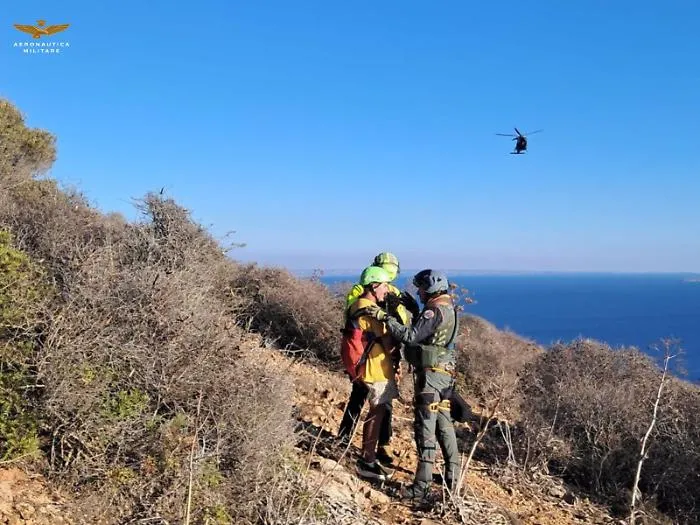 Escursionista colto da malore a Levanzo: intervento lampo di un elicottero dell'82&deg; Centro Sar  