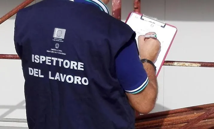 Controlli "Alt Caporalato Tre": scoperti 18 lavoratori in nero di cui cinque minorenni